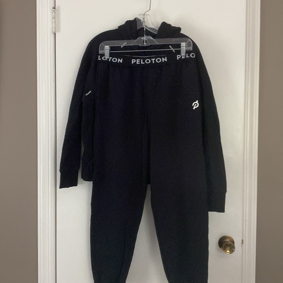 Peloton apparel 2 pc hoody sweatsuit set, size M - Picture 1 of 12
